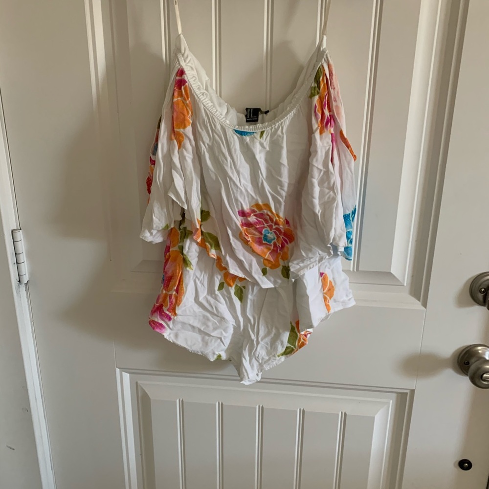 Romper - Picture 2 of 2